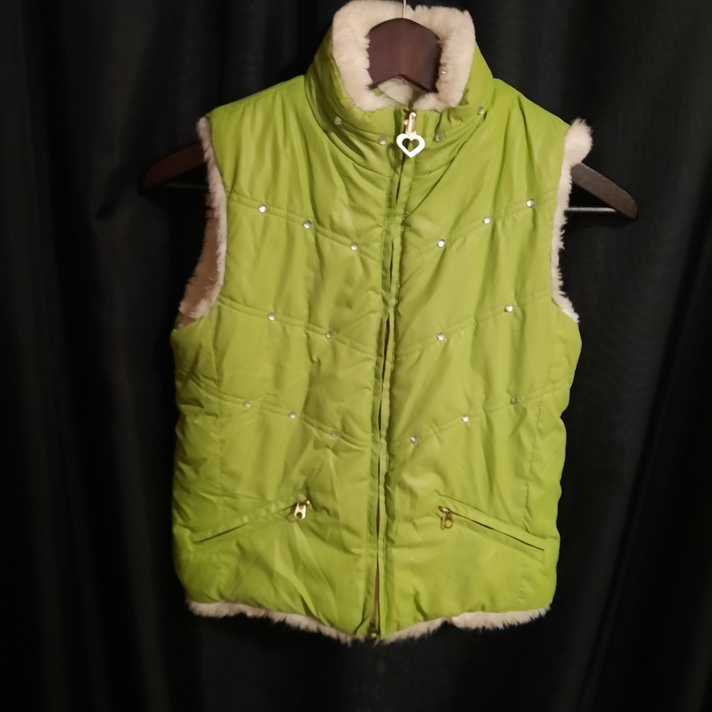 Children's Place girls vest.
